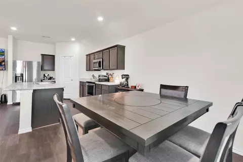 Dining - 400 Evers Way, Denton, TX 76207 photo 2 of 2