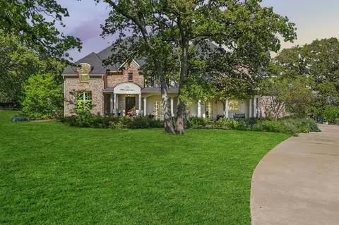 1217 Saddlebrook Way, Bartonville, TX 76226