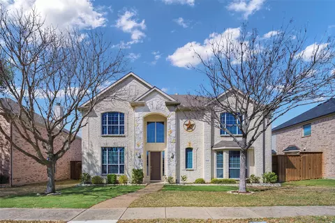 8069 Marine Blue Dr, Frisco, TX 75035