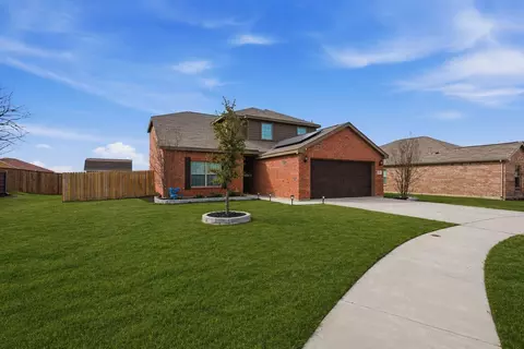 112 Saloon Cv E, Newark, TX 76071