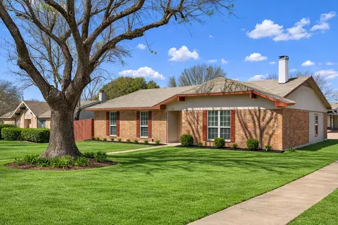 715 Orchard Ct, Duncanville, TX 75137