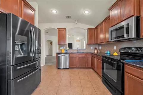 Kitchen - 10204 Marigold Rd, Waco, TX 76708 photo 1 of 1