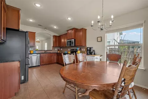 Dining - 10204 Marigold Rd, Waco, TX 76708 photo 3 of 3