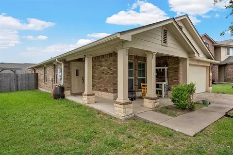 Exterior - 10204 Marigold Rd, Waco, TX 76708 photo 2 of 3