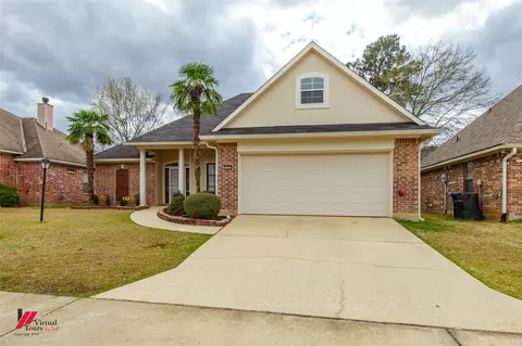 10424 Plum Creek Dr, Shreveport, LA 71106