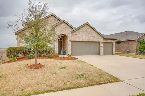 Exterior - 1824 Millbrae Rd, Cleburne, TX 76033 photo 2 of 8