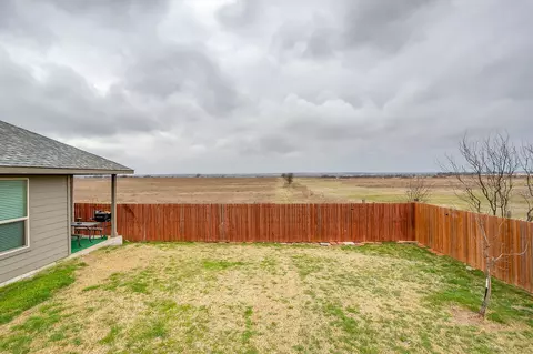 Exterior - 1824 Millbrae Rd, Cleburne, TX 76033 photo 7 of 8