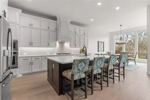 400 Fema Valle Dr, Mckinney, TX 75071