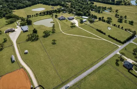 790 Bones Chapel Rd, Whitesboro, TX 76273