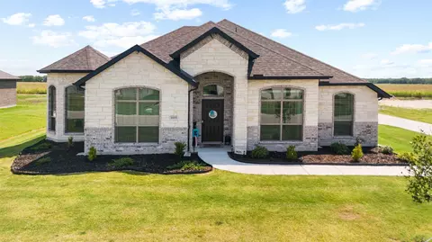 1865 Creekview Ln, Nevada, TX 75173