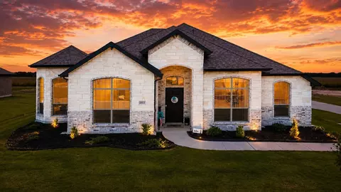 1865 Creekview Ln, Nevada, TX 75173