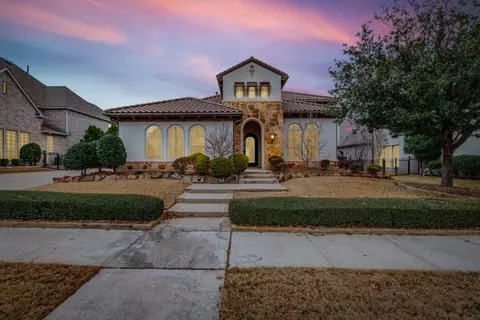 3889 Greenbrier Dr, Frisco, TX 75033