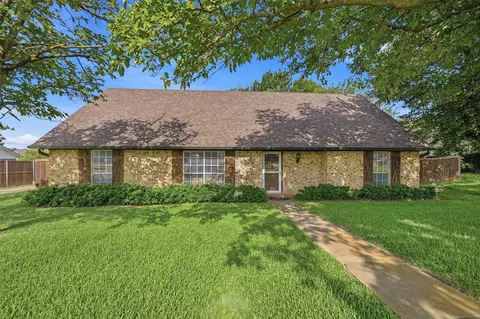 720 Blanton Dr, Sherman, TX 75092