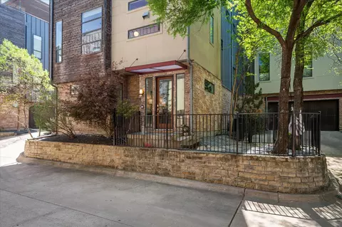 432 Trinity River Cir, Dallas, TX 75203
