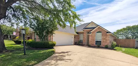 3306 Colonial Dr, Bossier City, LA 71111