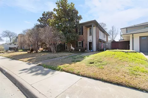 4988 Thunder Rd, Dallas, TX 75244