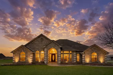 11692 Foutch Rd, Pilot Point, TX 76258