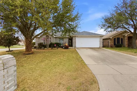 1724 Hope Town Dr, Mansfield, TX 76063