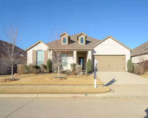 1121 Bridle Path Dr, Aubrey, TX 76227