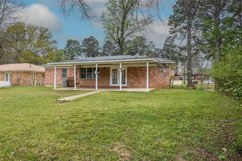 9013 Hilton Dr, Shreveport, LA 71118