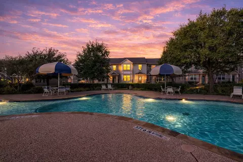 6948 Carrington Ln, Fort Worth, TX 76137