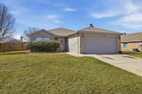 205 Comanche Trl, Krum, TX 76249
