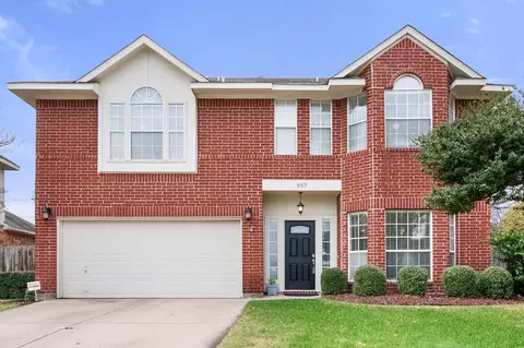 957 Blossomwood Ct, Arlington, TX 76017