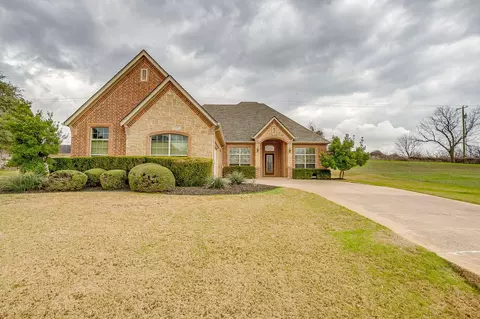 9815 Ravenswood Rd, Granbury, TX 76049