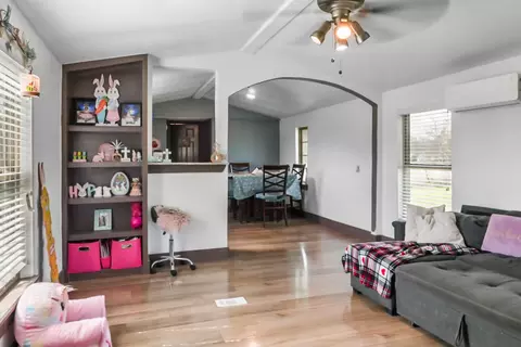 244 Smith Cir, Point, TX 75472 photo 3