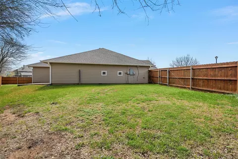 Exterior - 10321 Walley Way, Waco, TX 76708 photo 4 of 4