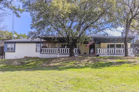 173 Bosque Bend Ln, China Spring, TX 76633