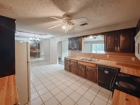 Kitchen - 237 Tall Timber Loop, Whitney, TX 76692 photo 2 of 2
