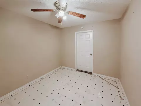 Bedroom - 237 Tall Timber Loop, Whitney, TX 76692 photo 6 of 7
