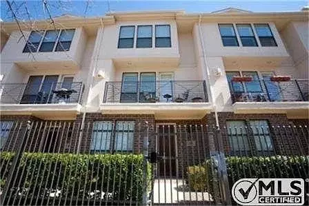 2606 Shelby Ave #303, Dallas, TX 75219