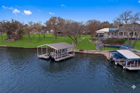623 S Harbor Ct, Granbury, TX 76048