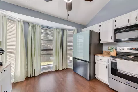Kitchen - 1144 Morningside Ct, Mesquite, TX 75150 photo 3 of 3