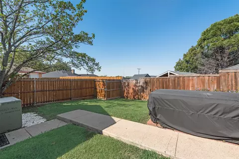 Exterior - 1144 Morningside Ct, Mesquite, TX 75150 photo 3 of 6