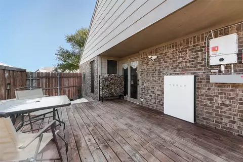Exterior - 1144 Morningside Ct, Mesquite, TX 75150 photo 5 of 6