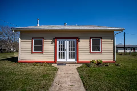108 S Avenue C, Wortham, TX 76693