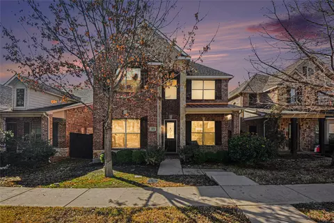 1474 Cambridge Dr, Lewisville, TX 75077