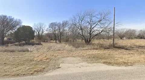 1799 N 81, Bowie, TX 76230