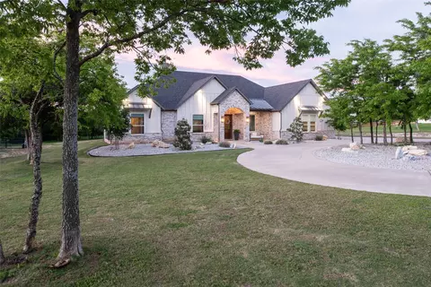 1401 Hunt Rd, Gunter, TX 75058