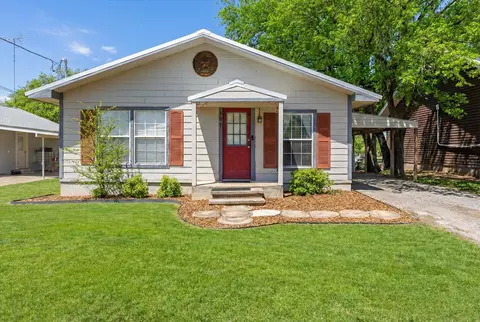 507 E Clifton St, Stephenville, TX 76401