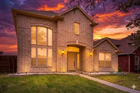 3945 Luke Ln, Carrollton, TX 75007
