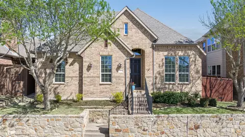 425 Adventurous Shield Dr, Lewisville, TX 75056