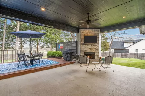 1004 Meadow Wood Ter, Azle, TX 76020