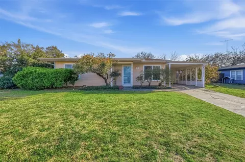 1512 Edison Ave, Bridgeport, TX 76426
