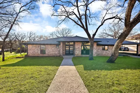 2814 Marquis Cir E, Arlington, TX 76016