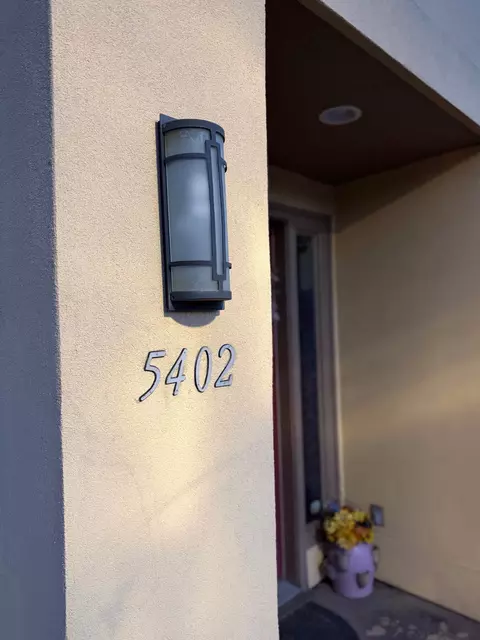 5402 Bexar St, Dallas, TX 75215