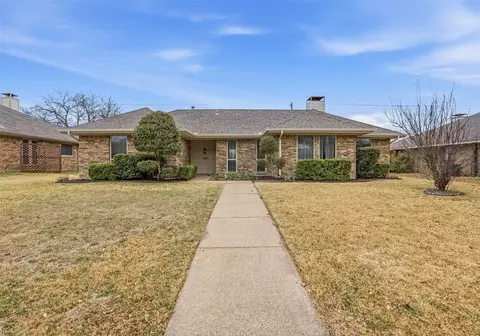 1620 Amazon Dr, Plano, TX 75075